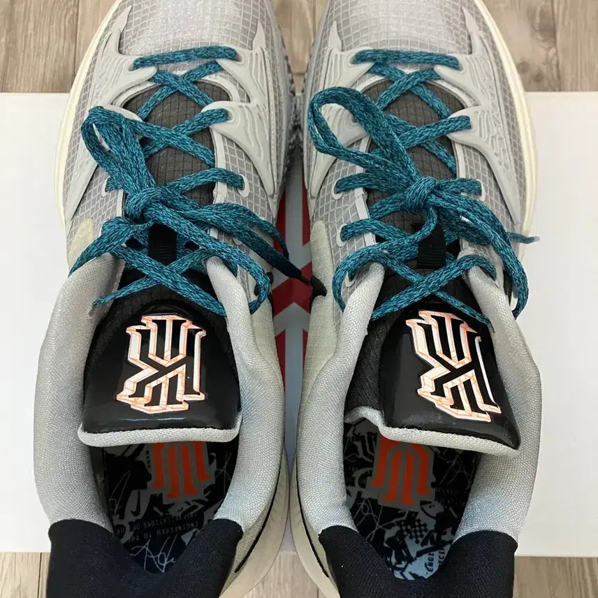 [BUNJANG] Nike Kyrie Low 4 Basketball Shoes / 나이키 카이리 로우4 300