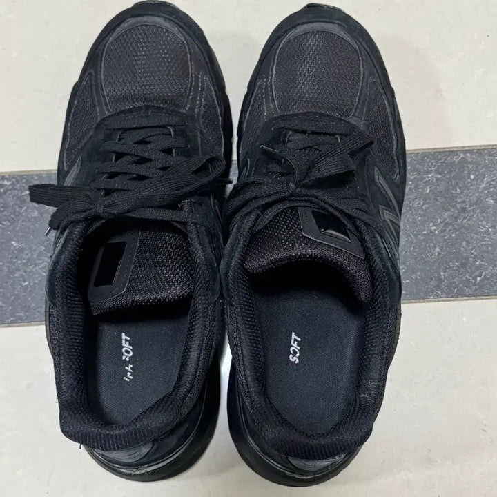 [BUNJANG] New Balance 990v5 Triple Black Sneakers / 뉴발란스 990v5 트리플블랙 265 D
