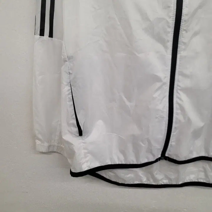 [BUNJANG] Adidas Lightweight Windbreaker Training Jacket XL / [105/XL] 아디다스 경량 바람막이 트레이닝 자켓
