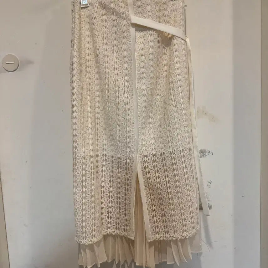 [BUNJANG] Mine Pleated Lace Skirt / 마인 레이스 플리츠 스커트