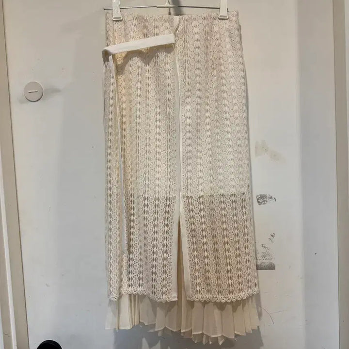 [BUNJANG] Mine Pleated Lace Skirt / 마인 레이스 플리츠 스커트