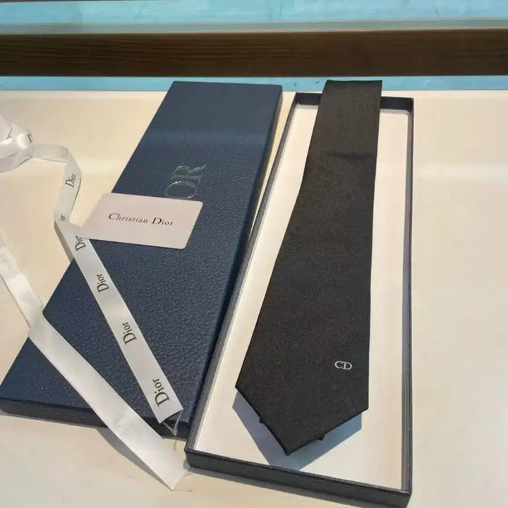 [BUNJANG] Dior CD Logo Black Tie / 디올  CD 로고 레터 남성 블랙 넥타이