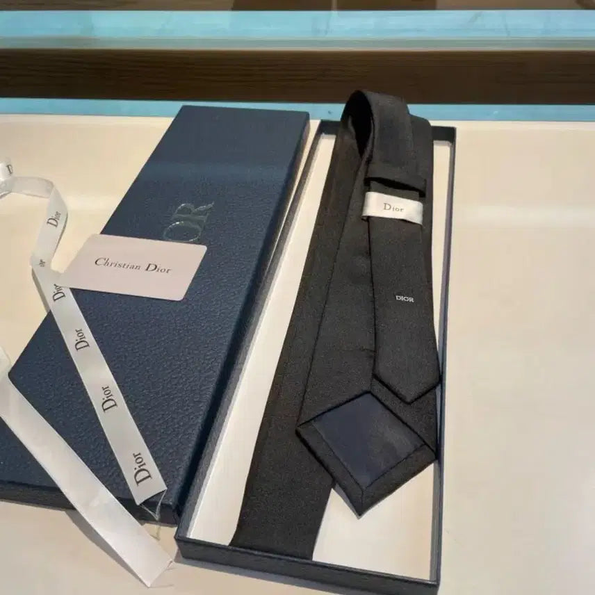 [BUNJANG] Dior CD Logo Black Tie / 디올  CD 로고 레터 남성 블랙 넥타이
