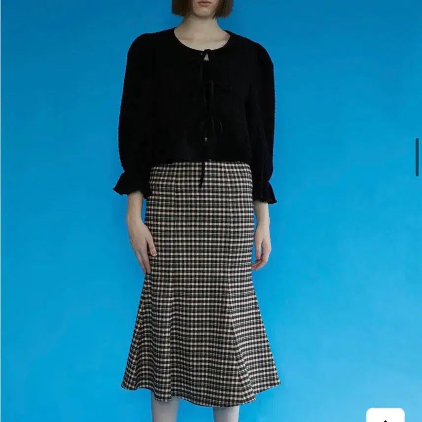 [BUNJANG] Your Name Here Black Ribbon Tie Blouse / 유어네임히얼 싱그러운 블라우스