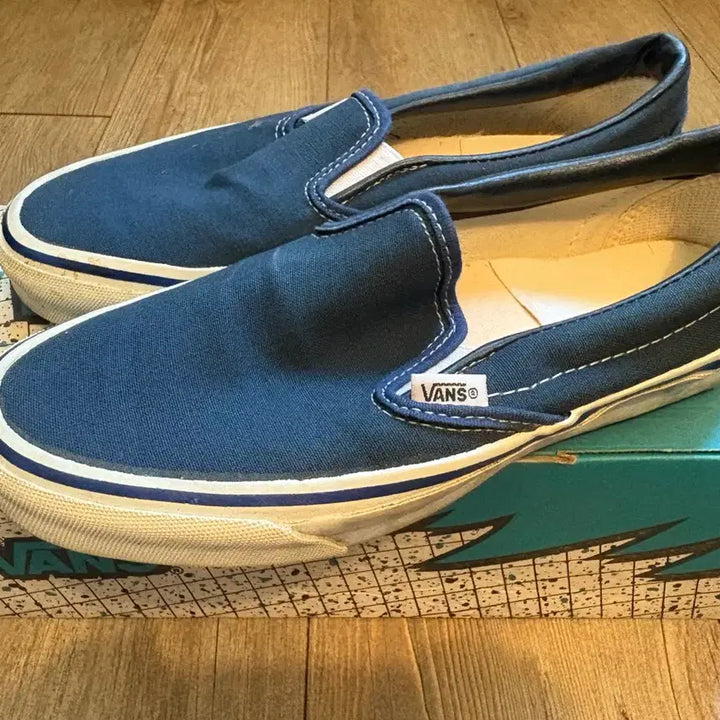 [BUNJANG] Vans Slip-On US Made Vintage Sneakers / 80-90s 반스 슬립온 7 made in usa 빈티지반스