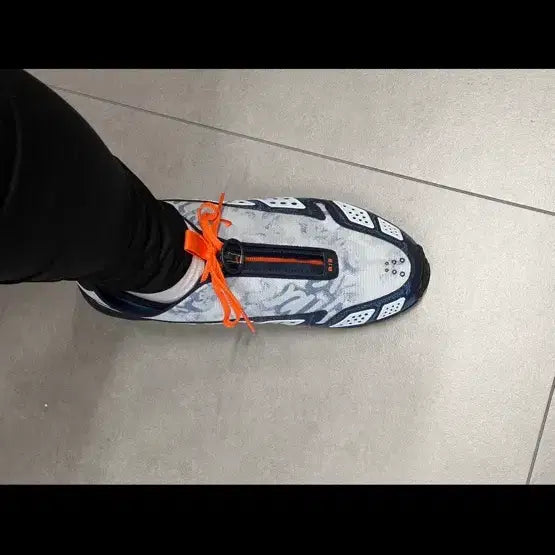 [BUNJANG] Nike Air Max SNDR SE Pure Platinum Orange Sneakers / 에어맥스 SNDR SE 퓨어 플래티넘 (사이즈26/265/270)