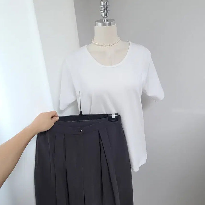 [BUNJANG] Masculine Pleated Wide-Leg Pants / 새-마스큘린-핀턱와이드(여름까지쭉)