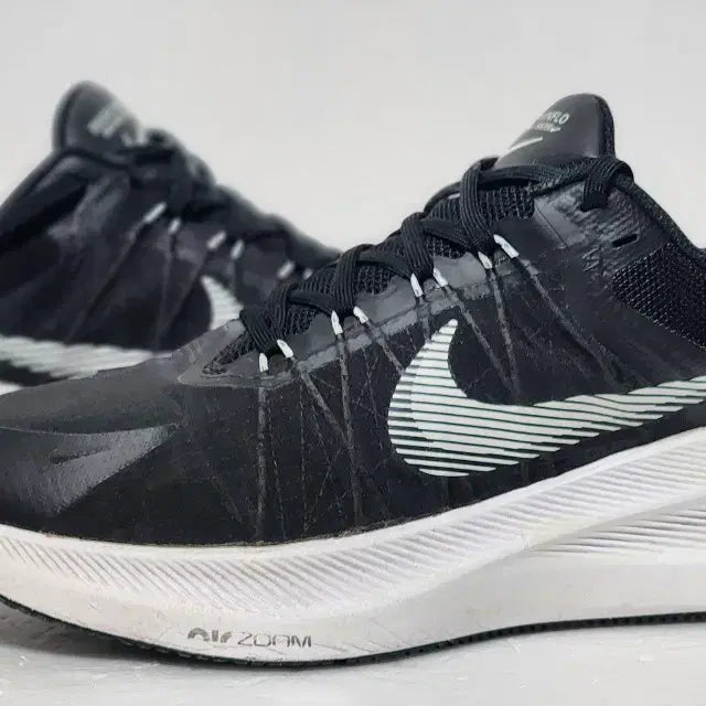 [BUNJANG] Nike Air Zoom Winflo 9 Black 275mm / 나이키 에어 줌 윈플로 9 블랙 275 mm