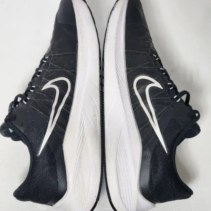 [BUNJANG] Nike Air Zoom Winflo 9 Black 275mm / 나이키 에어 줌 윈플로 9 블랙 275 mm