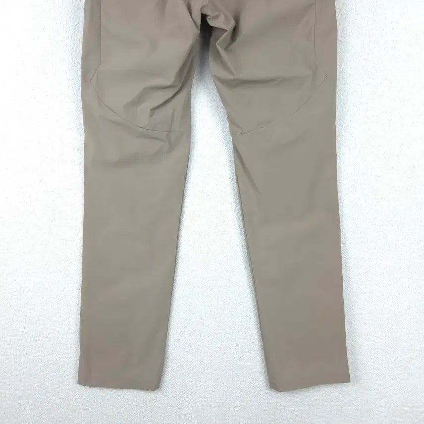 [SOLD OUT] MLB 여성 바스락 카고 바지 베이지(29~30)