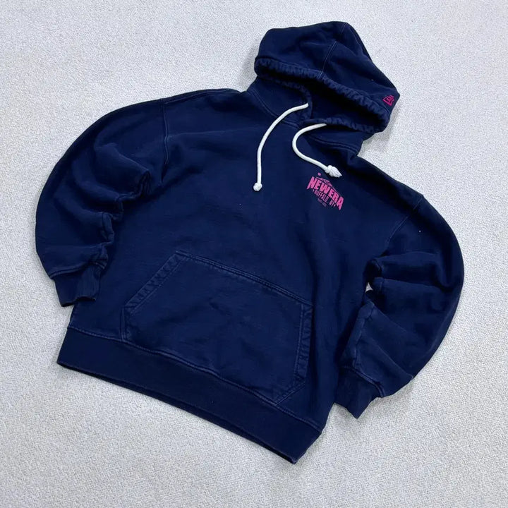 [BUNJANG] New Era Trail Hoodie - 95 Size / 95 뉴에라 트레일 후드 티셔츠 0424E