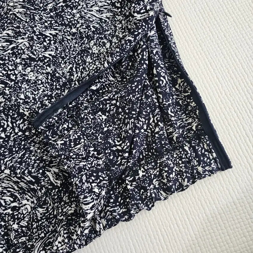[BUNJANG] Line Banding Long Skirt / 