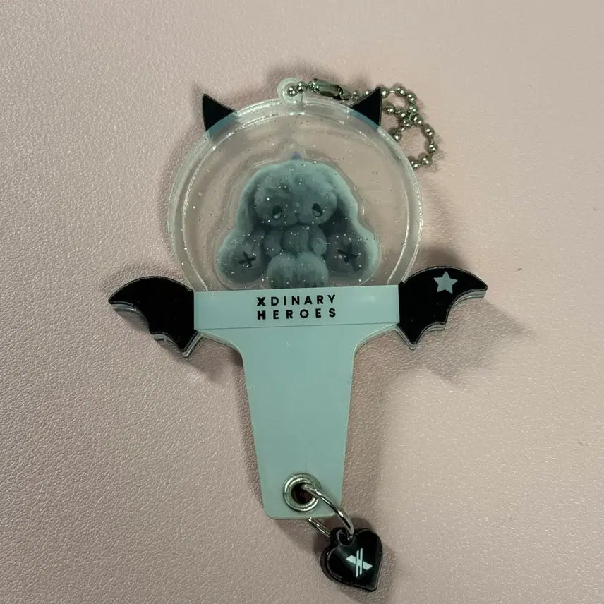 [BUNJANG] Xdinary Heroes Jun Han T.O.N.E. Acrylic Keyring / 엑스디너리히어로즈 엑디즈 뷰마콘 서울콘 응원봉 아크릴 키링 준한 툐넨