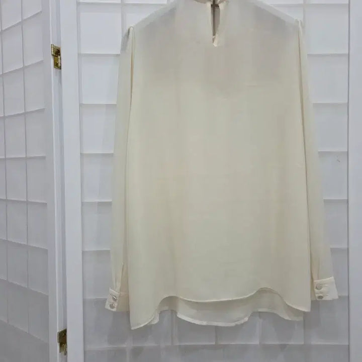 [BUNJANG] MICHAA Anacapri Blouse (Ivory, Size 55) / 미샤.모조에스핀.아나카프리 블라우스 55
