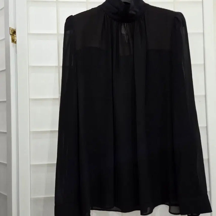 [BUNJANG] Mishaa Mojo Espine Anacapri Blouse 55 / 미샤.모조에스핀.아나카프리 블라우스 55