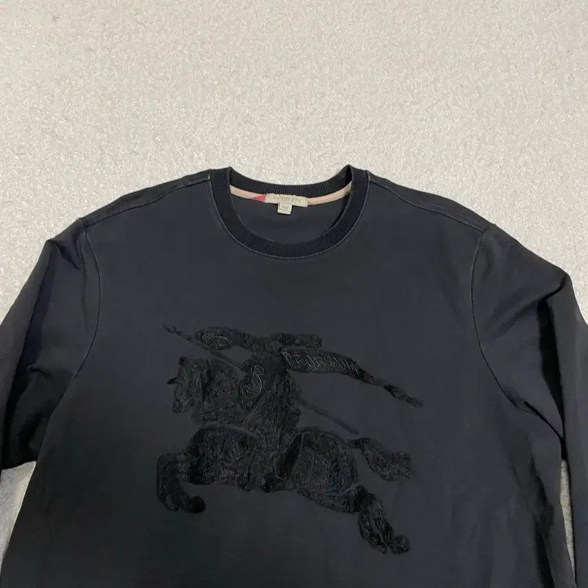 [BUNJANG] Burberry Black Logo Sweatshirt L / 버버리 블랙 로고 맨투맨 티셔츠 L