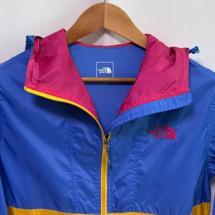 [BUNJANG] The North Face Windbreaker Jacket (S) / 노스페이스 여성 배색 바람막이 (여성 66반 까지 가능)