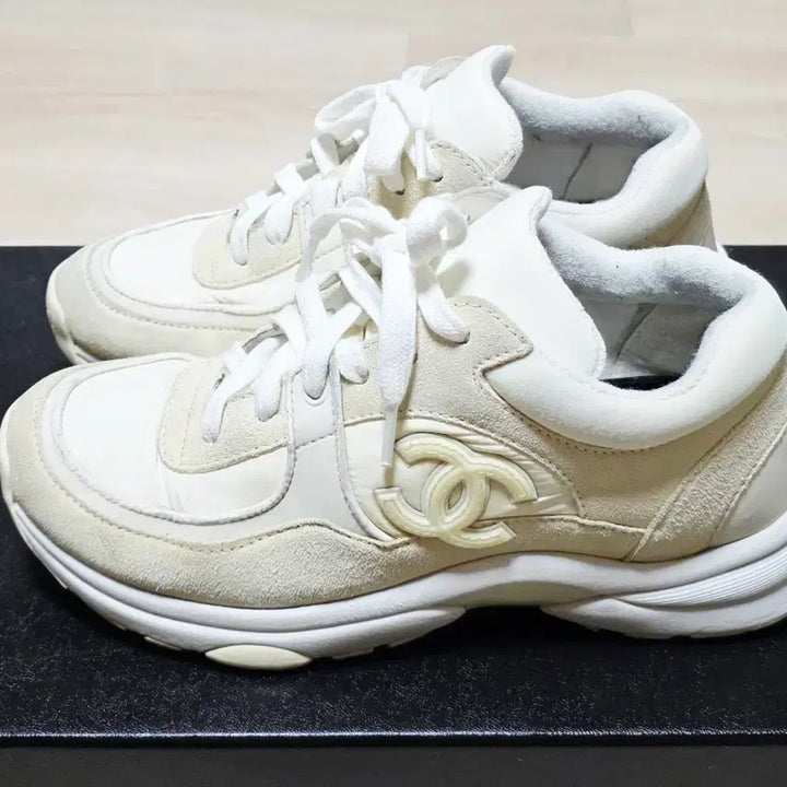 [BUNJANG] Chanel Sneakers Ivory 37 Shoes / 면세점 구입 샤넬 스니커즈 아이보리 운동화 37 정품