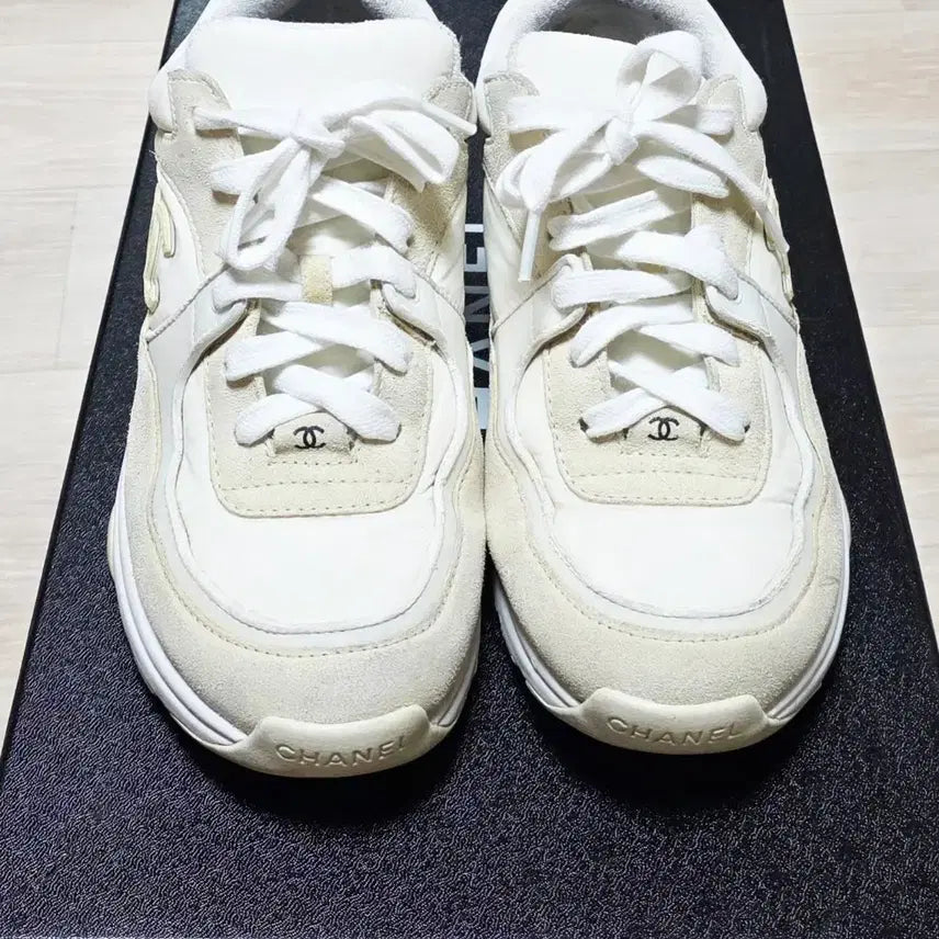 [BUNJANG] Chanel Sneakers Ivory 37 Shoes / 면세점 구입 샤넬 스니커즈 아이보리 운동화 37 정품