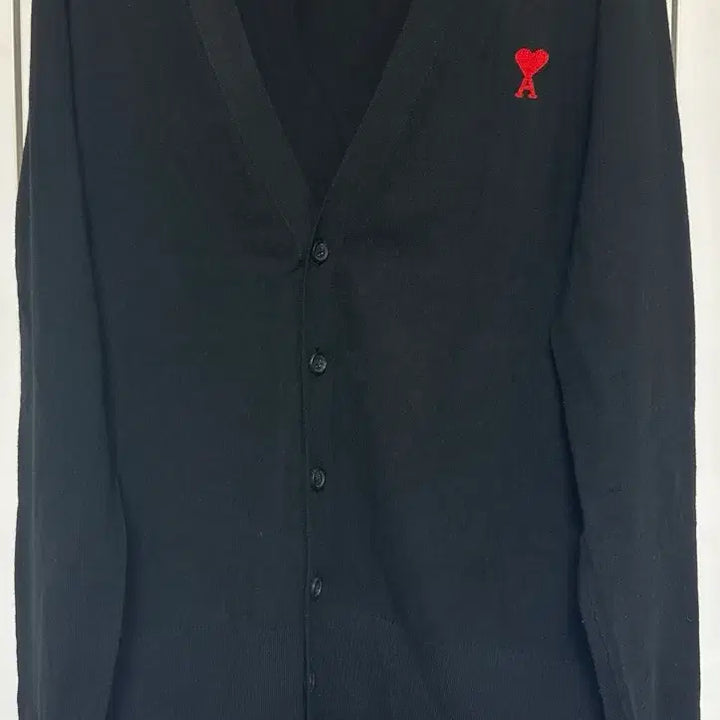 [BUNJANG] Ami Small Heart Black Cardigan Unisex / 아미 스몰 하트 블랙 가디건 남여공용
