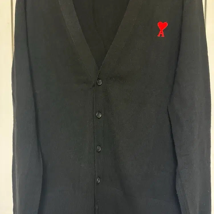 [BUNJANG] Ami Small Heart Black Cardigan Unisex / 아미 스몰 하트 블랙 가디건 남여공용