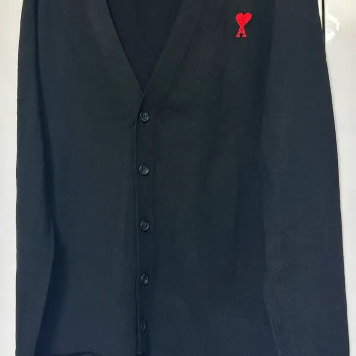 [BUNJANG] Ami Small Heart Black Cardigan Unisex / 아미 스몰 하트 블랙 가디건 남여공용