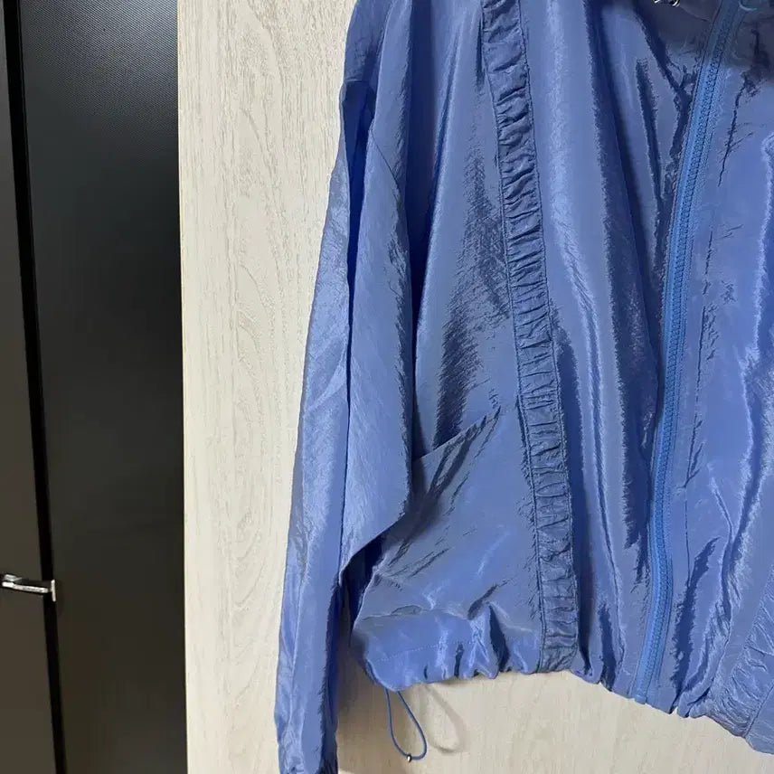 [BUNJANG] Blue Hooded Windbreaker Jacket / 블루종 후드 바람막이(새상품)