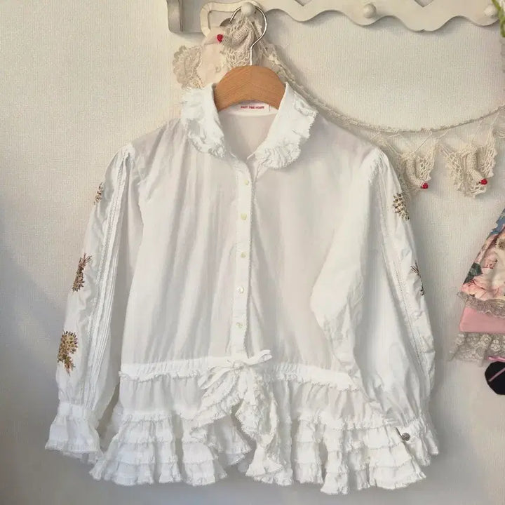[BUNJANG] Pink House White Blouse with Lace and Frill Details / 핑크하우스 화이트 블라우스 레이스 프릴