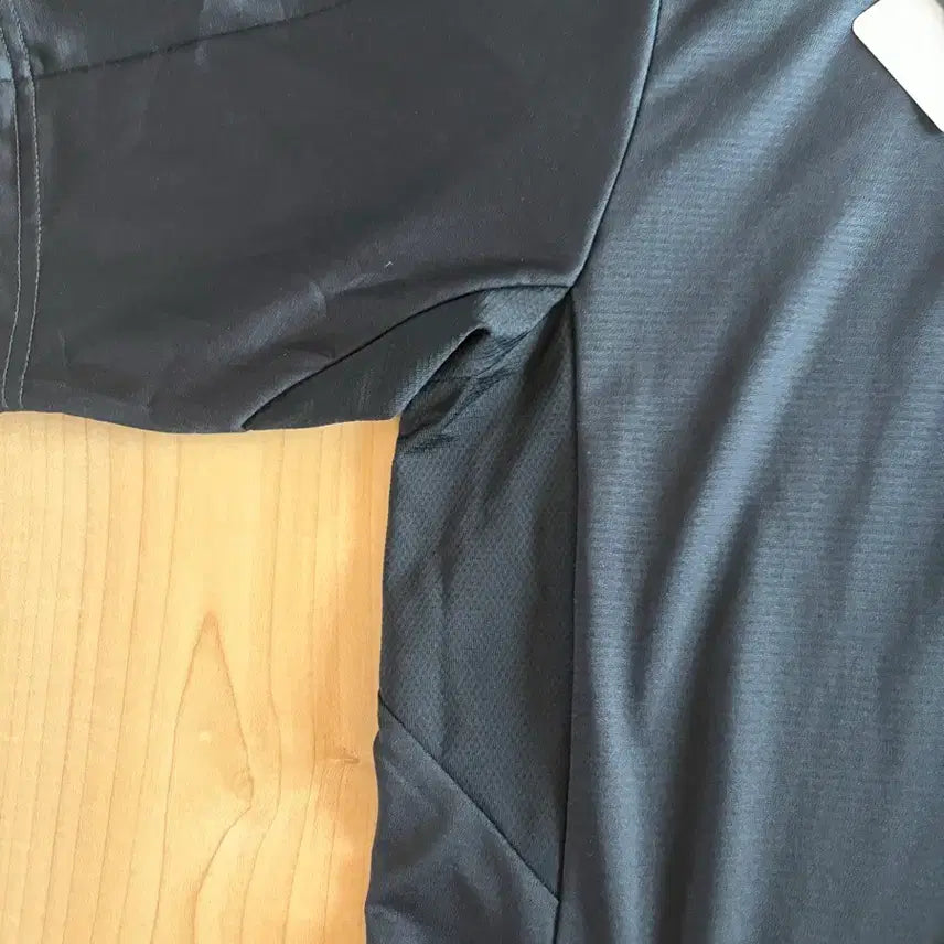 [BUNJANG] Oakley Half-Neck Short Sleeve T-Shirt (Black, M) / 오클리 반팔 하프넥 블랙 M 새상품
