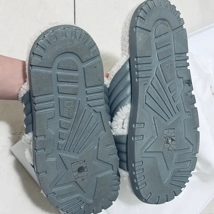 [BUNJANG] Dior Dway Mule Slippers Gray Shearling Size 38 / 디올 Dway 뮬 슬리퍼 그레이 양털 38사이즈