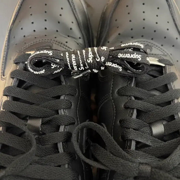 [BUNJANG] Nike Supreme Air Force 1 Low Black Sneakers / 나이키 x 슈프림 에어포스 1 로우 블랙