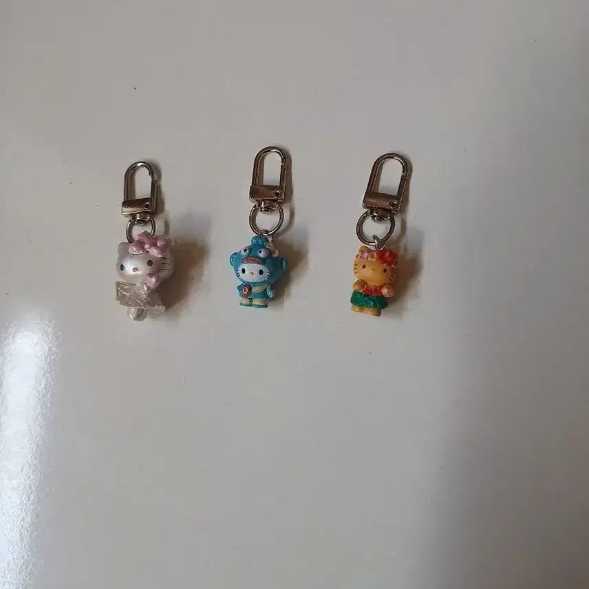 [BUNJANG] Hello Kitty Keychain Set (3 pcs) / (새상품) 헬로키티 키링3개