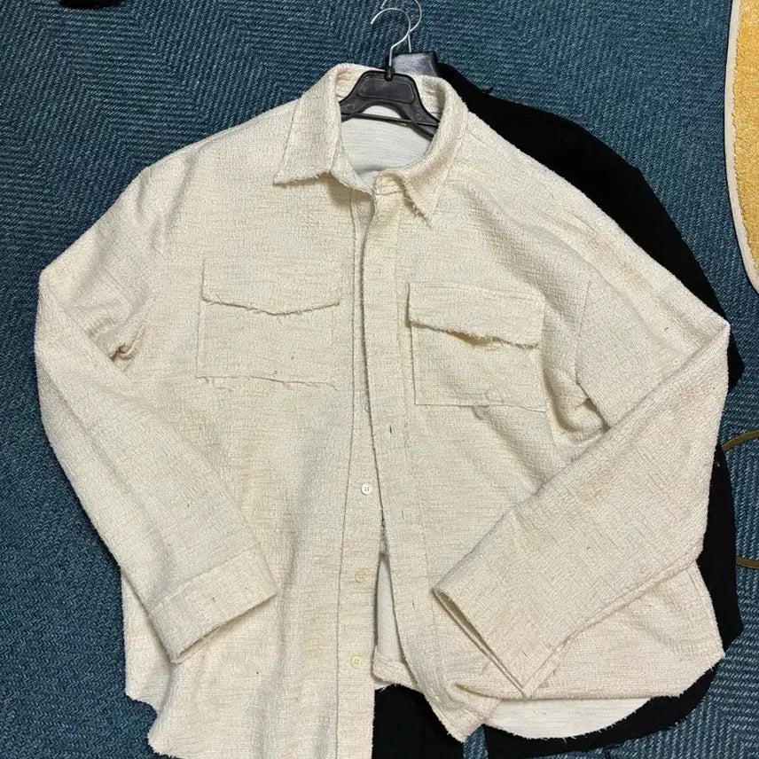 [BUNJANG] Bastic Cream Cutoff Knit Shirt / 바스틱 크림색 컷오프 니트셔츠