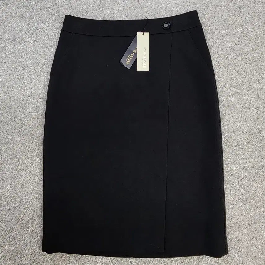 [BUNJANG] ME SENSE H-Line Front Slit Skirt / [새상품] ME SENSE 앞트임 H라인 스커트 블랙 55