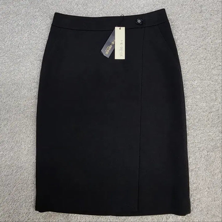 [BUNJANG] ME SENSE H-Line Front Slit Skirt / [새상품] ME SENSE 앞트임 H라인 스커트 블랙 55