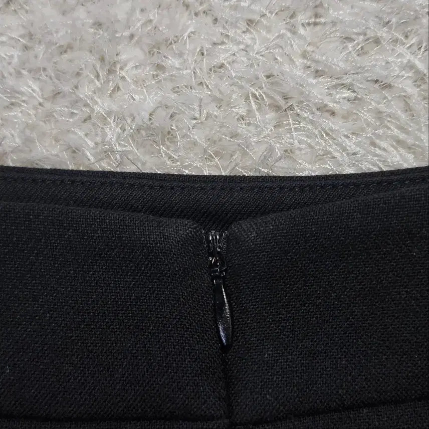 [BUNJANG] ME SENSE H-Line Front Slit Skirt / [새상품] ME SENSE 앞트임 H라인 스커트 블랙 55