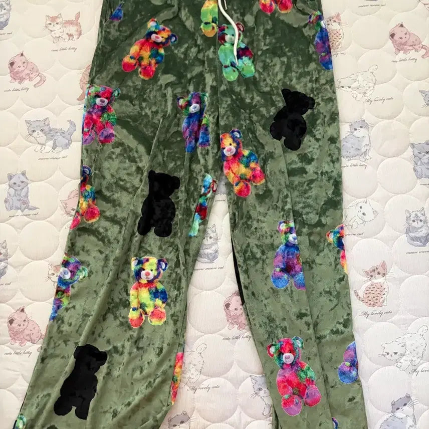 [BUNJANG] Youthbath Velour Graphic Pants - Green / 유쓰배쓰 벨루어 그래픽 팬츠 그린