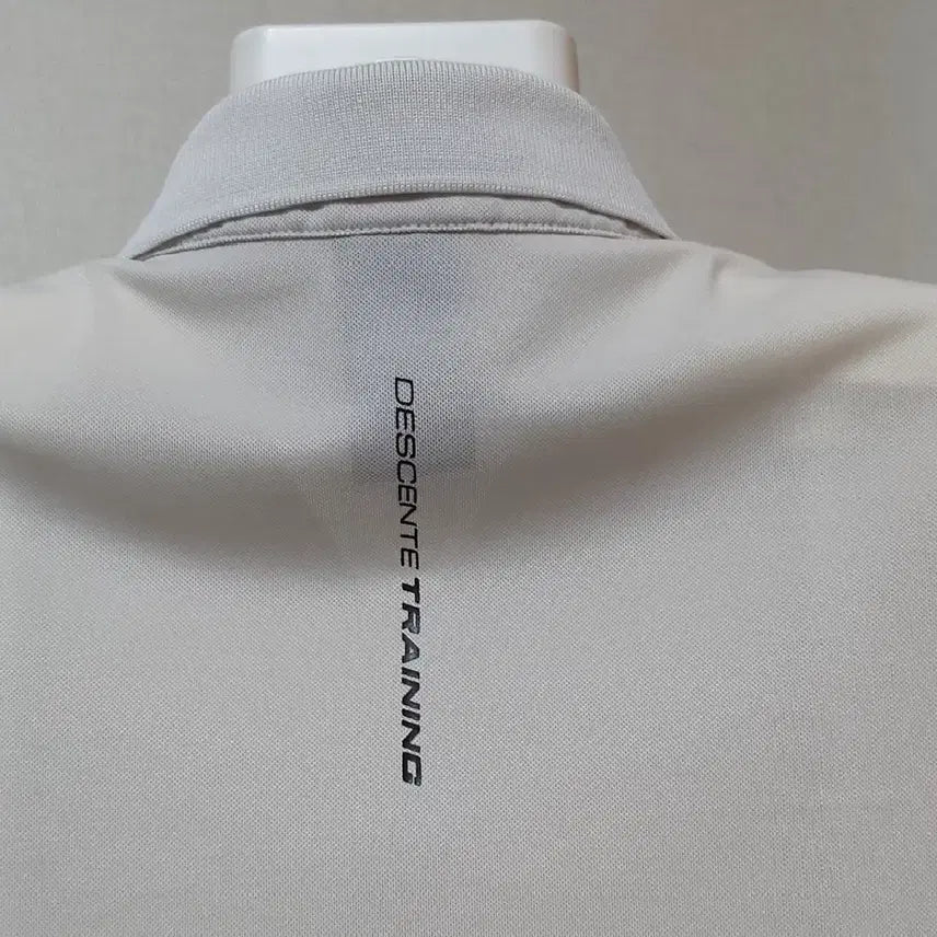 [SOLD OUT] 데상트/스판반팔티/쿨드라이/깨끗한/정품/남95