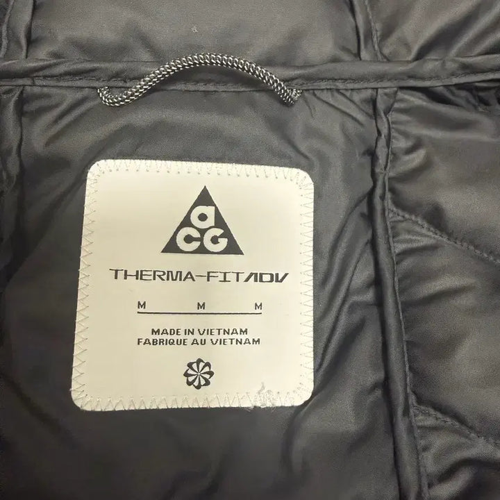 [SOLD OUT] ACG 라바플로우 m 사이즈 팝니다