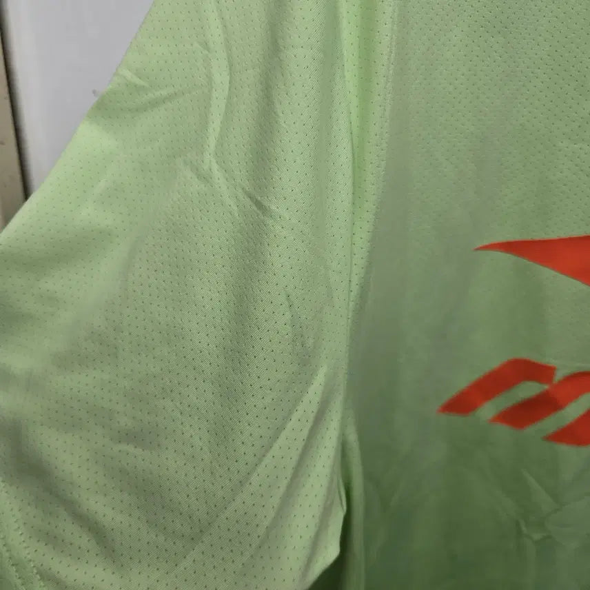 [BUNJANG] 105,XL )) MIZUNO 미즈노 반팔티셔츠! 색상 예뻐용!~ / 105,XL )) MIZUNO 미즈노 반팔티셔츠! 색상 예뻐용!~