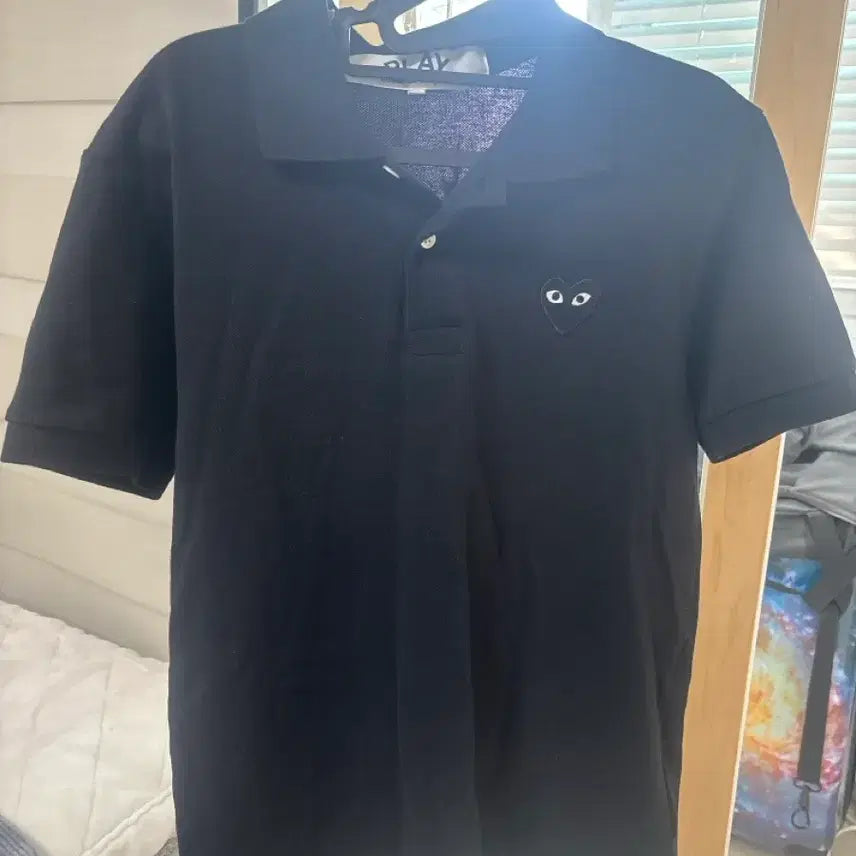[SOLD OUT] 꼼데가르송 블랙 하트 와펜 반팔 폴로티