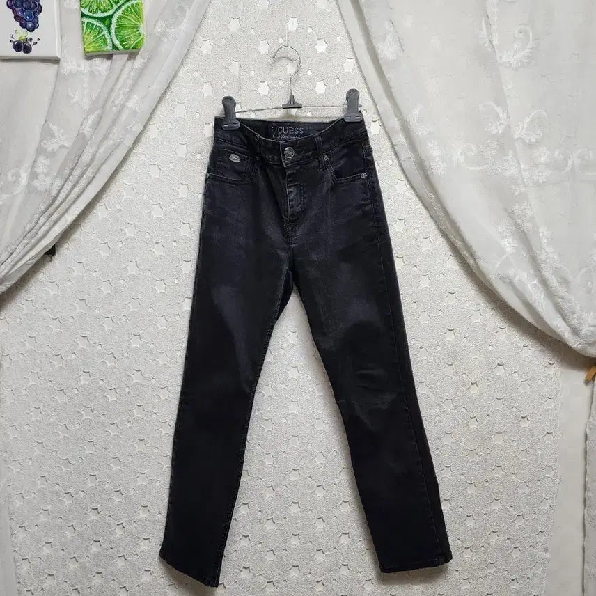 [SOLD OUT] 게스 스판 블랙진 여성29