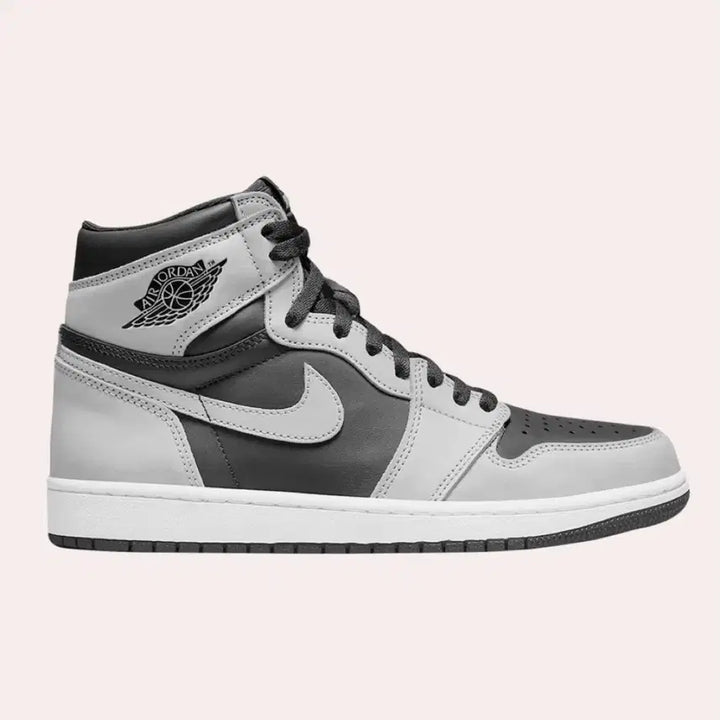 [BUNJANG] Nike Air Jordan 1 Retro High OG Sneakers (Size 280) / 새상품(280)NIKE AIR JORDAN 1 RETRO HIGH OG