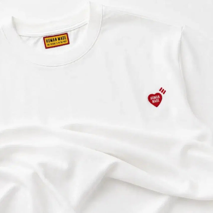[BUNJANG] Human Made Heart Logo T-shirt / 휴먼메이드 하트 로고 반팔 티셔츠