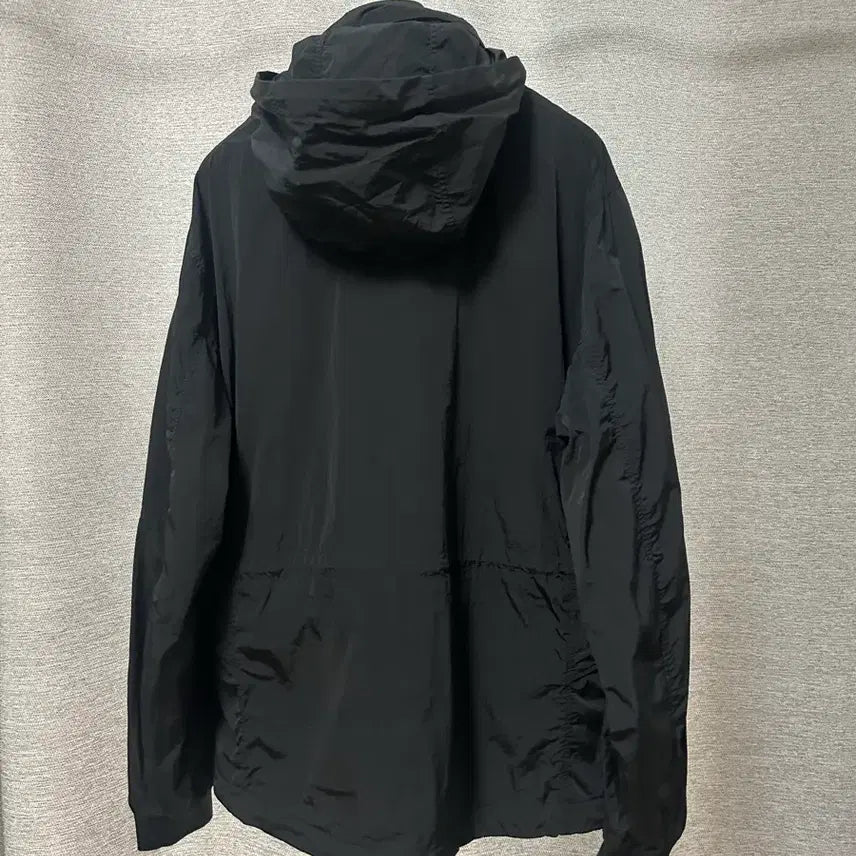 [SOLD OUT] (주말할인)CP컴퍼니 크롬R 나일론 바람막이 블랙 (52)