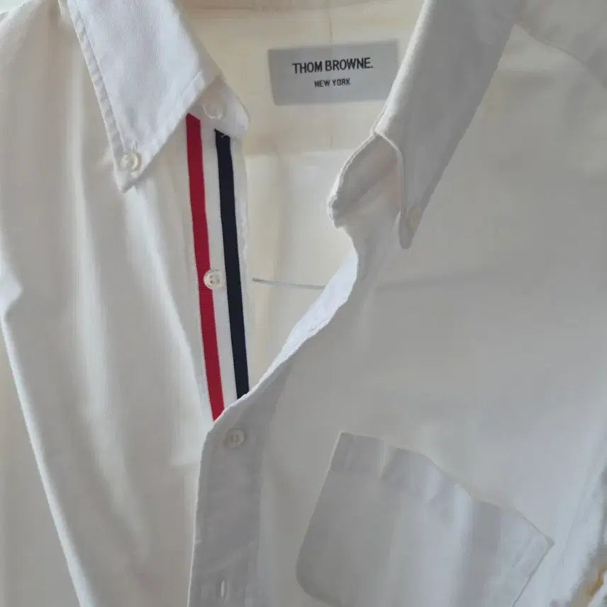 [SOLD OUT] 톰브라운 삼선탭 화이트 셔츠