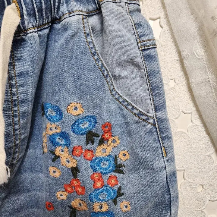 [SOLD OUT] 라라쎄 자수 청바지 여성55~66