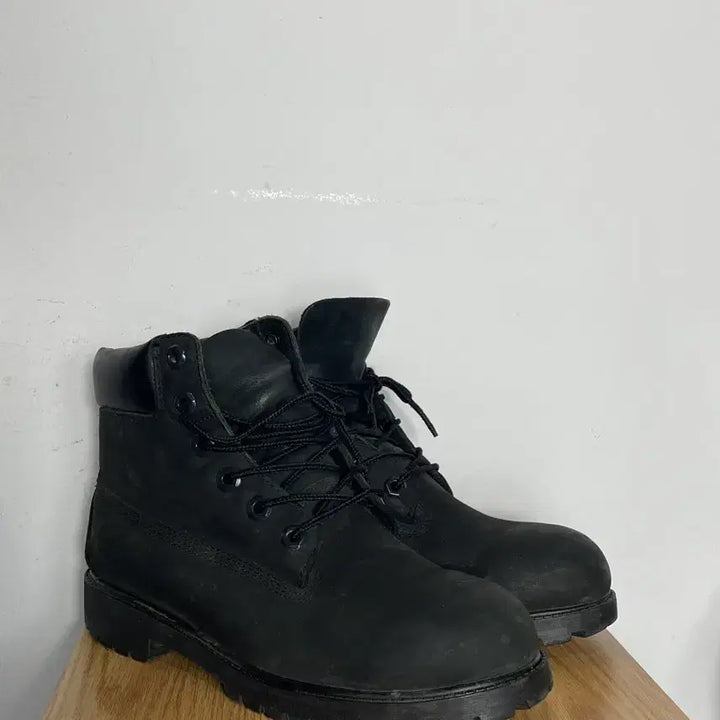 [SOLD OUT] 팀버랜드 6인치 프리미엄 워터프루프 블랙 부츠
