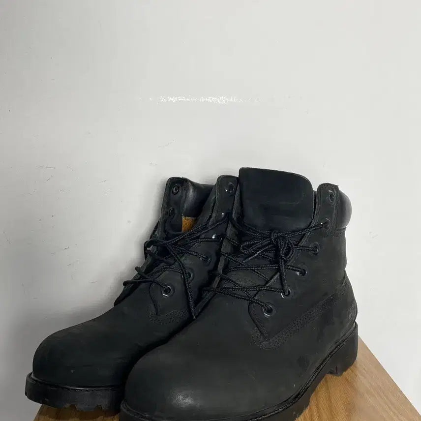[SOLD OUT] 팀버랜드 6인치 프리미엄 워터프루프 블랙 부츠