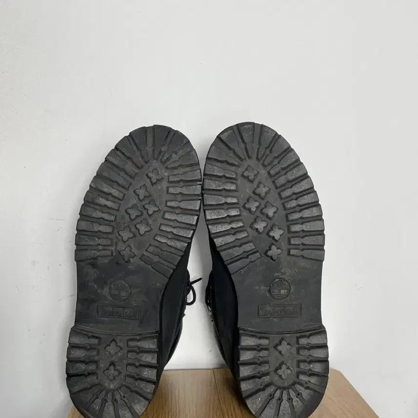 [SOLD OUT] 팀버랜드 6인치 프리미엄 워터프루프 블랙 부츠